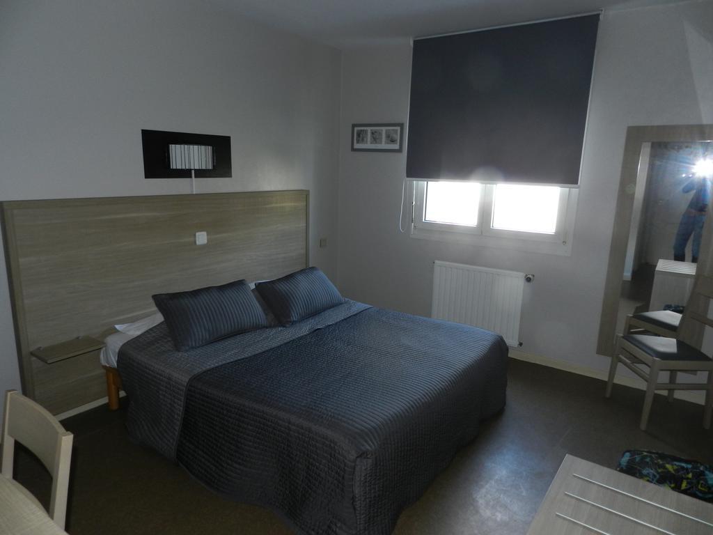 Hotel Le Cerizay מראה חיצוני תמונה